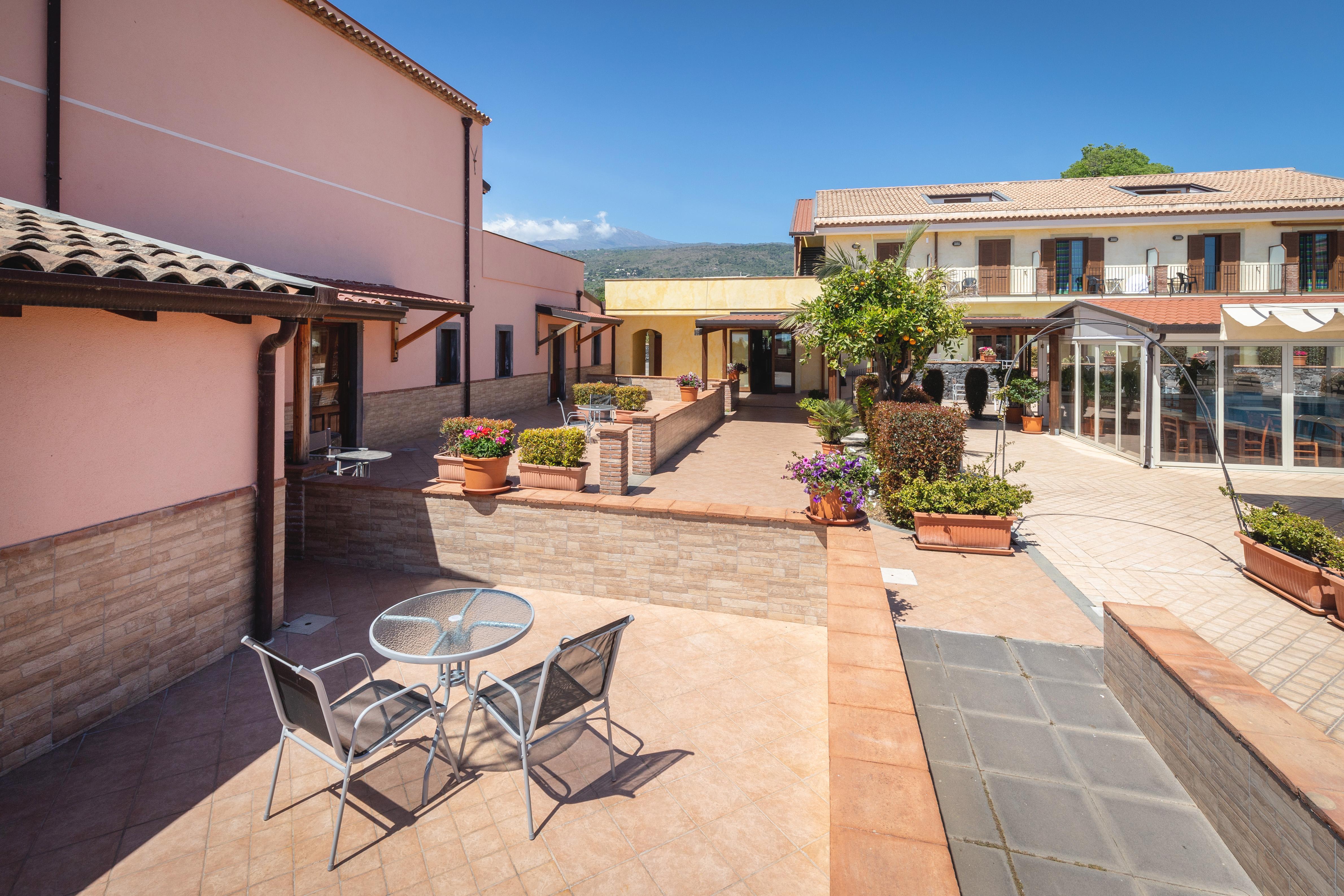 La Terra Dei Sogni Country Hotel Fiumefreddo di Sicilia Dış mekan fotoğraf